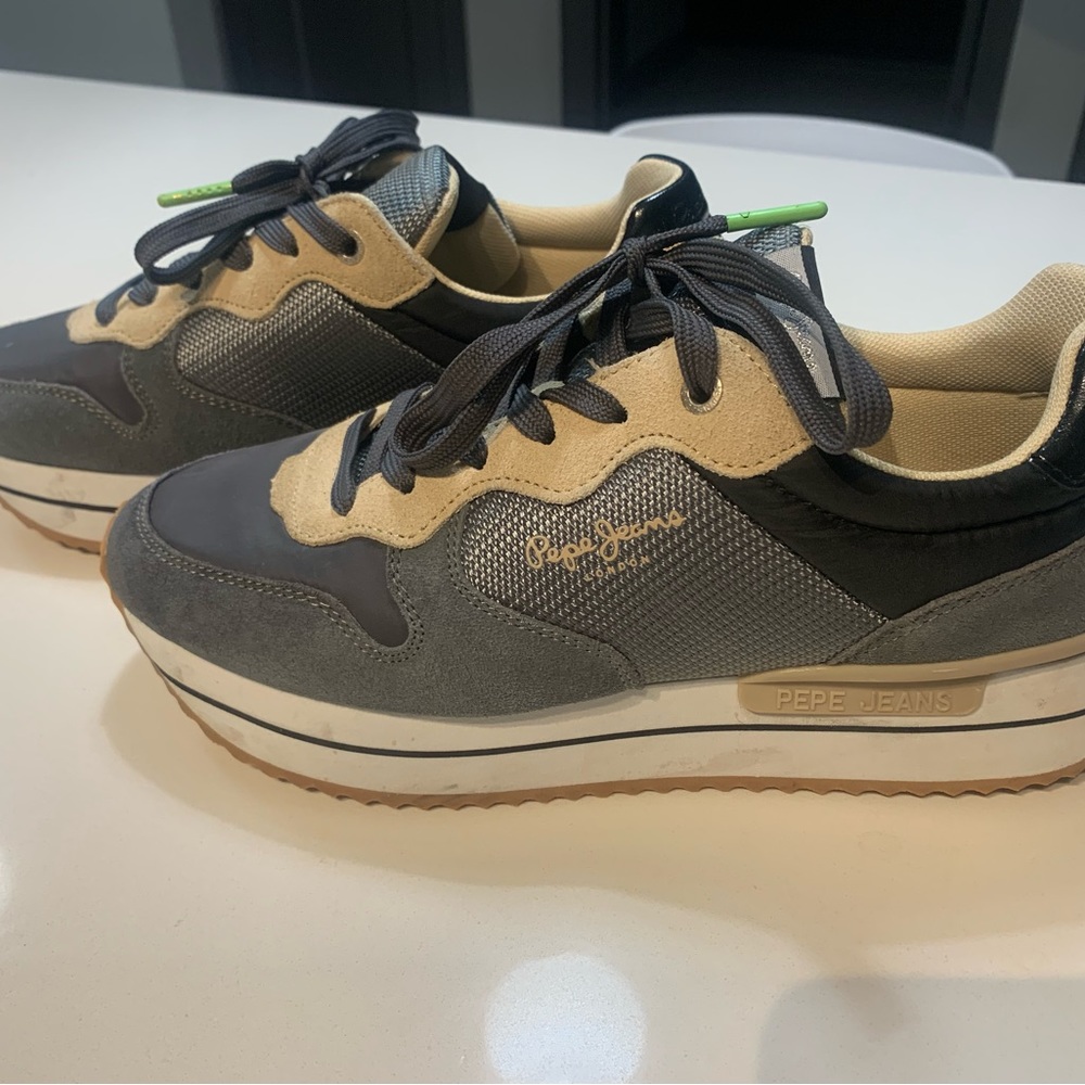 Sport shoes Pepe Jeans used once